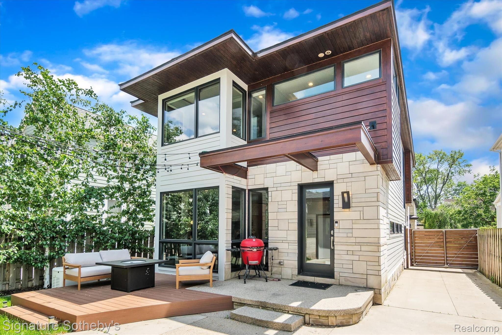 1259 Ruffner Avenue Birmingham, MI 48009 - Photo 85 of 91 55-1259-Ruffner-Ave-WindowStill-Real-Estate-Photography-55.jpg