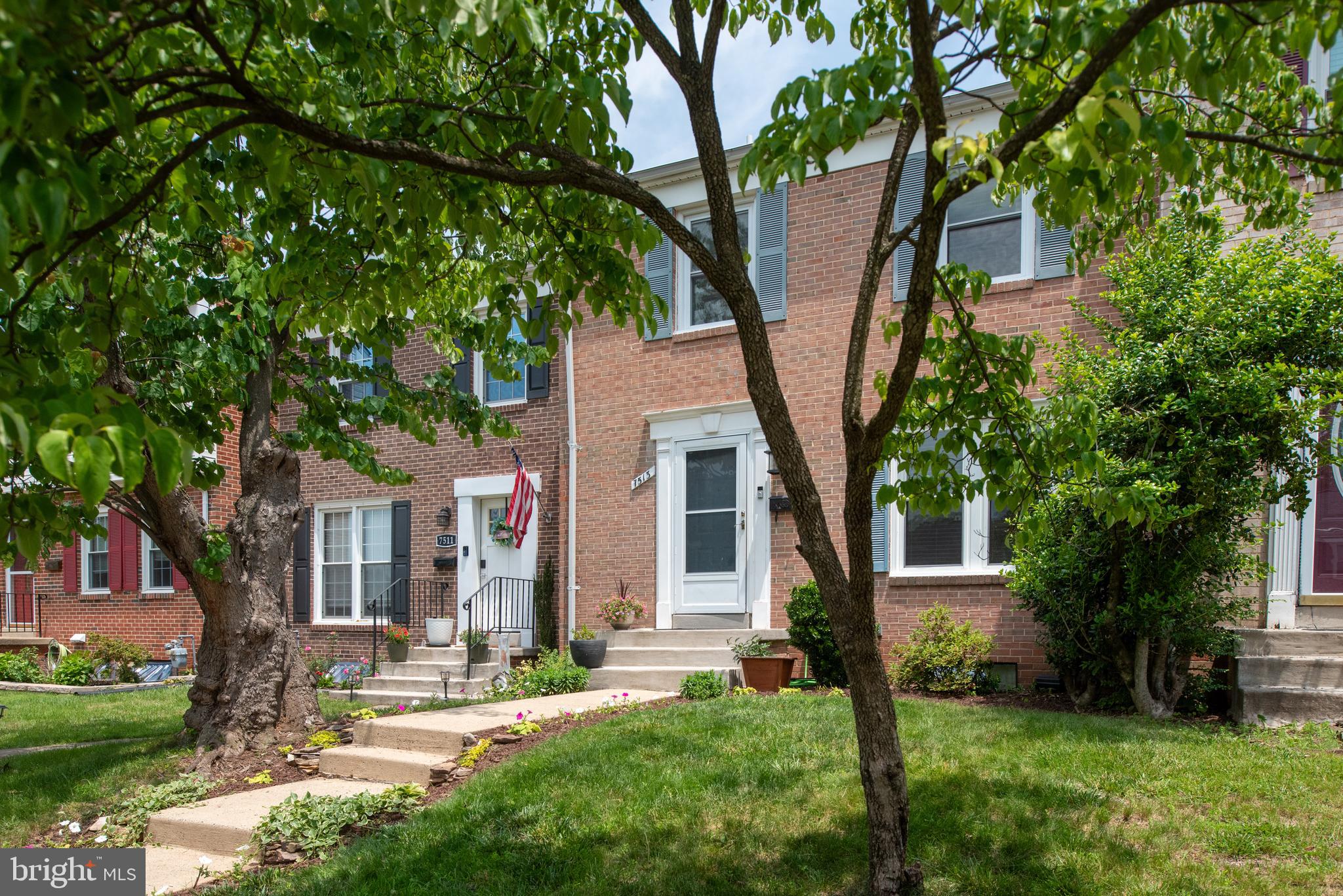 7513 Bedford Road Manassas, VA 20109 - Photo 4 of 54 Gallery Image 4
