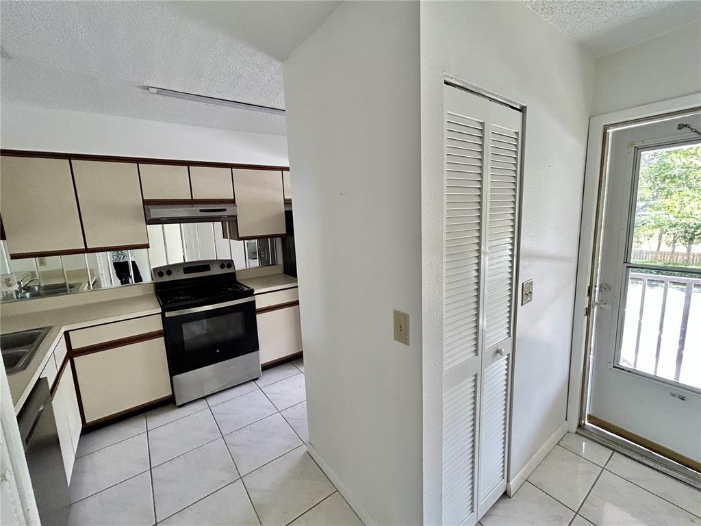 6519 Spring Flower Drive, Unit 24 New Port Richey, FL 34653 - Photo 5 of 42