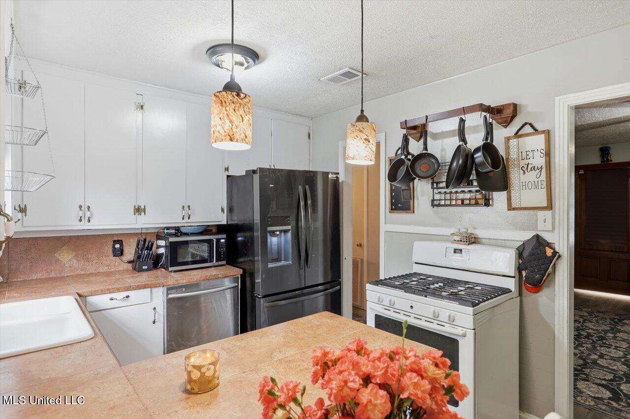 305 Lionel Road Pearl, MS 39208 - Photo 12 of 30 12-305 Lionel Rd _ Home Tours MS