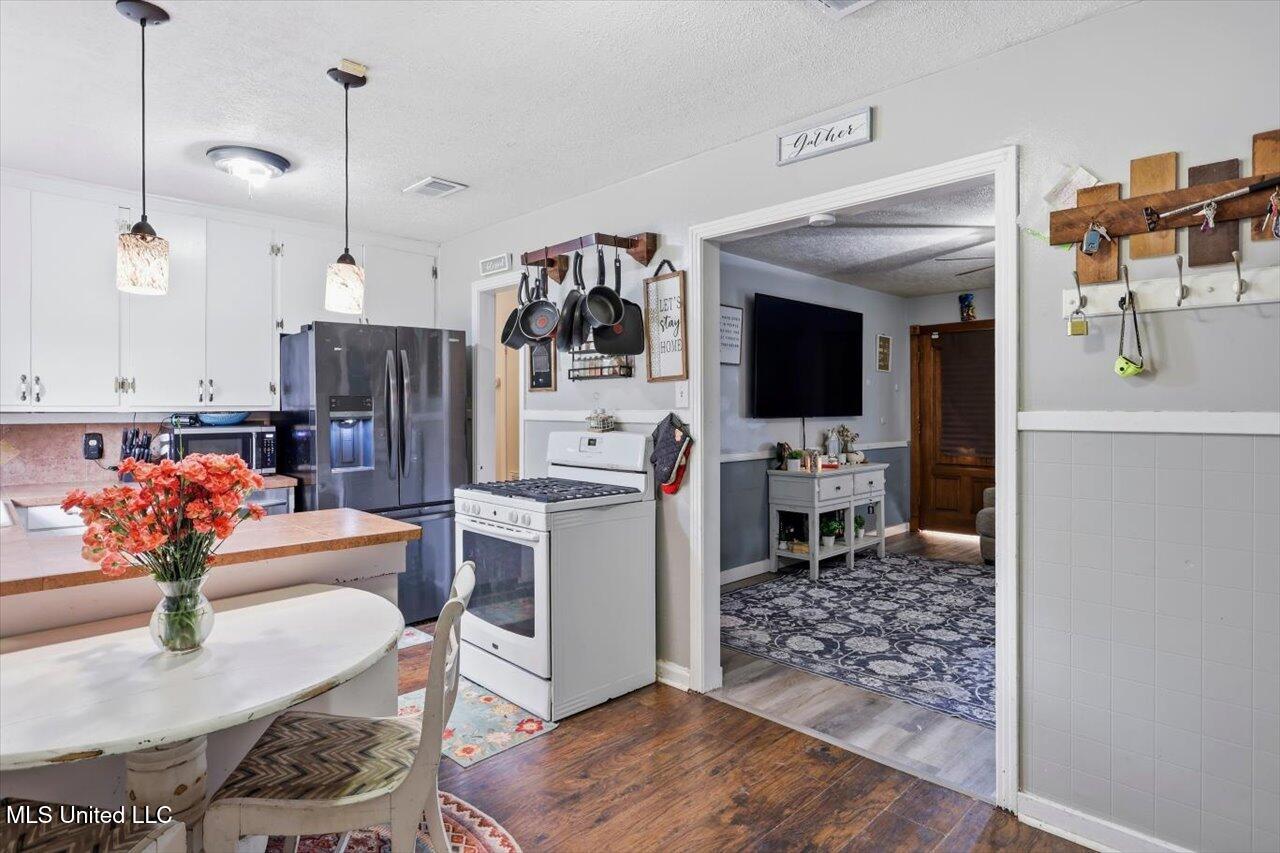 305 Lionel Road Pearl, MS 39208 - Photo 14 of 30 14-305 Lionel Rd _ Home Tours MS