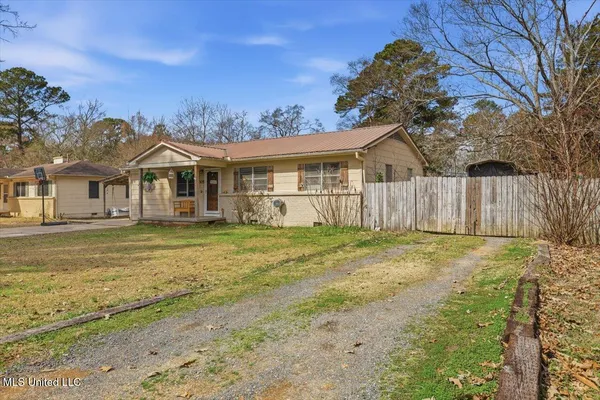 $190,000 | 305 Lionel Road, Pearl, MS 39208