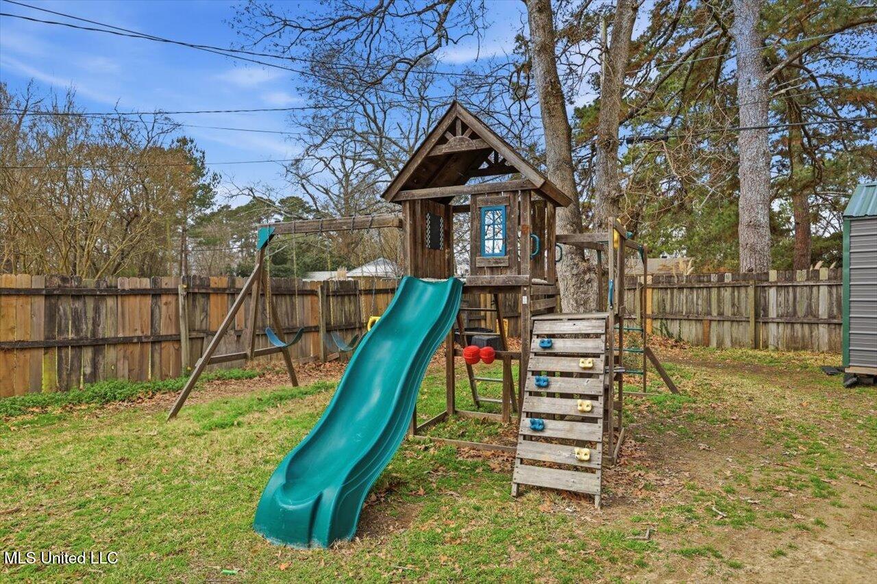 305 Lionel Road Pearl, MS 39208 - Photo 29 of 30 29-305 Lionel Rd _ Home Tours MS