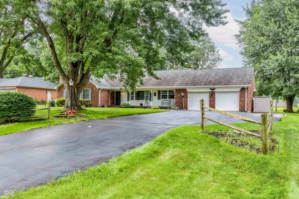 $360,000 | 6813 Karyn Drive, Avon, IN 46123