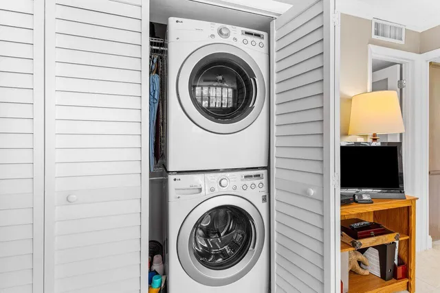 a view of washer and dryer in a utility room