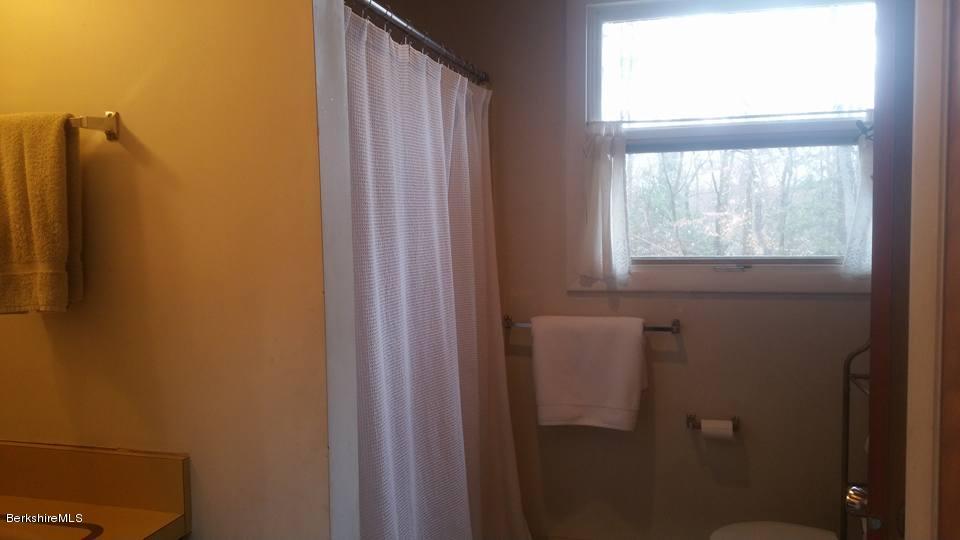 1785 East Windsor Road Windsor, MA 01270 - Photo 20 of 24 a bathroom with a window
