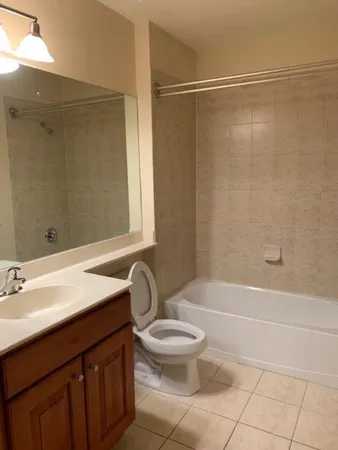 $2,400 | 3500 Oaks Clubhouse Drive, Pompano Beach, FL 33069