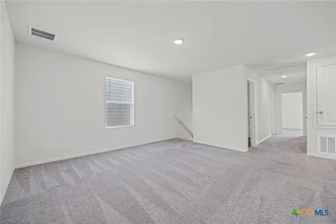 $385,000 | 231 Enforcer Loop, Jarrell, TX 76537