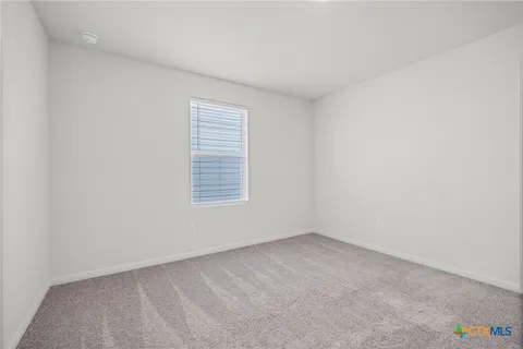 $385,000 | 231 Enforcer Loop, Jarrell, TX 76537