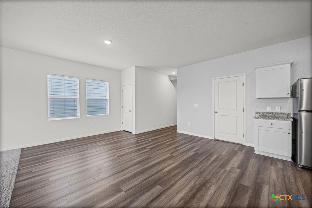 231 Enforcer Loop Jarrell, TX 76537 - Photo 10 of 41 Dining Area