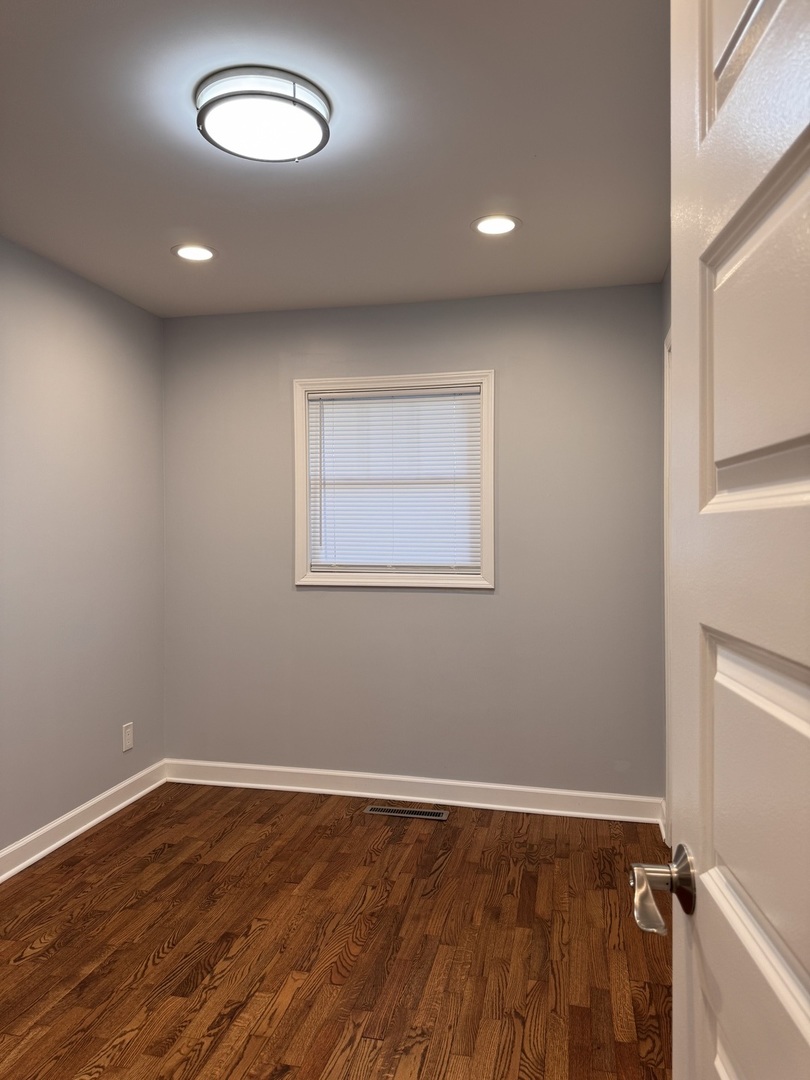 113 Delaware Street Crystal Lake, IL 60014 - Photo 11 of 16