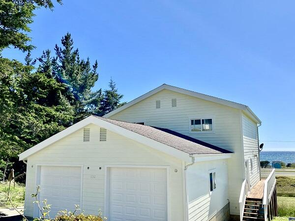 132 Ocean View Road Shelter Cove, CA 95589 - Photo 2 of 17 Exterior