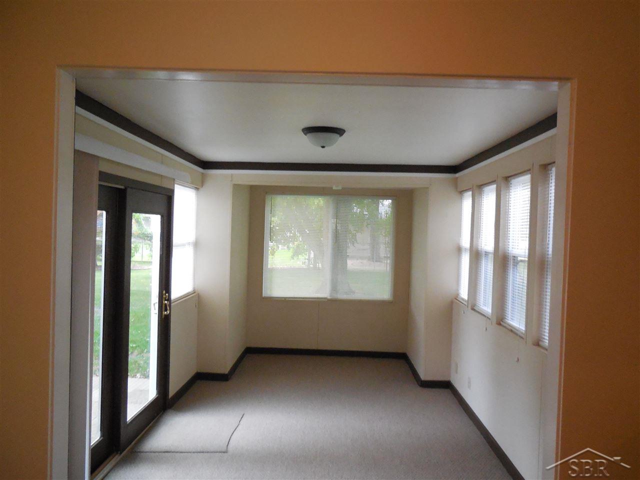 2575 Ranier Saginaw, MI 48603 - Photo 10 of 43