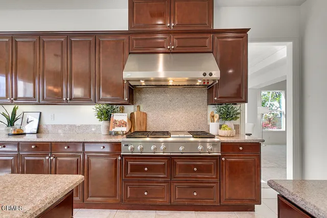 $2,290,000 | 12018 Nelson Road, Moorpark, CA 93021