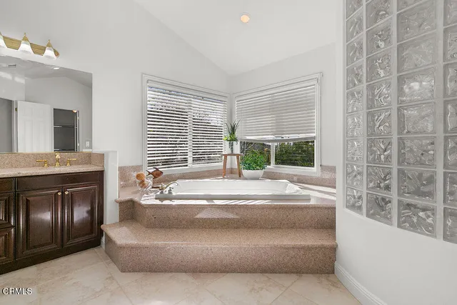 $2,290,000 | 12018 Nelson Road, Moorpark, CA 93021