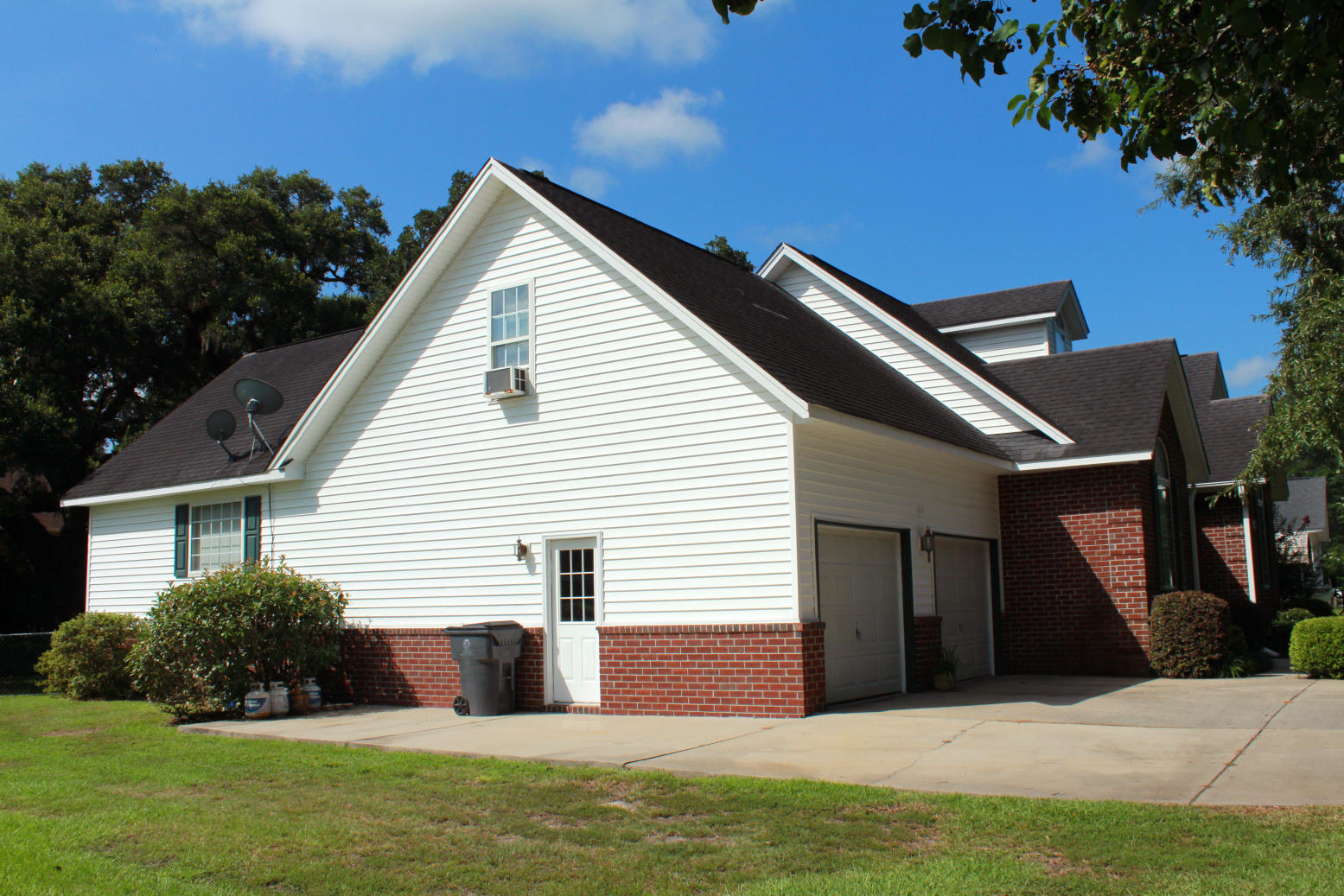 1808 State Rd S-8-684 Moncks Corner, SC 29461 - Photo 4 of 34 4