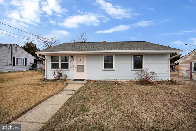 $2,000 | 908 Shelby Drive, Oxon Hill, MD 20745