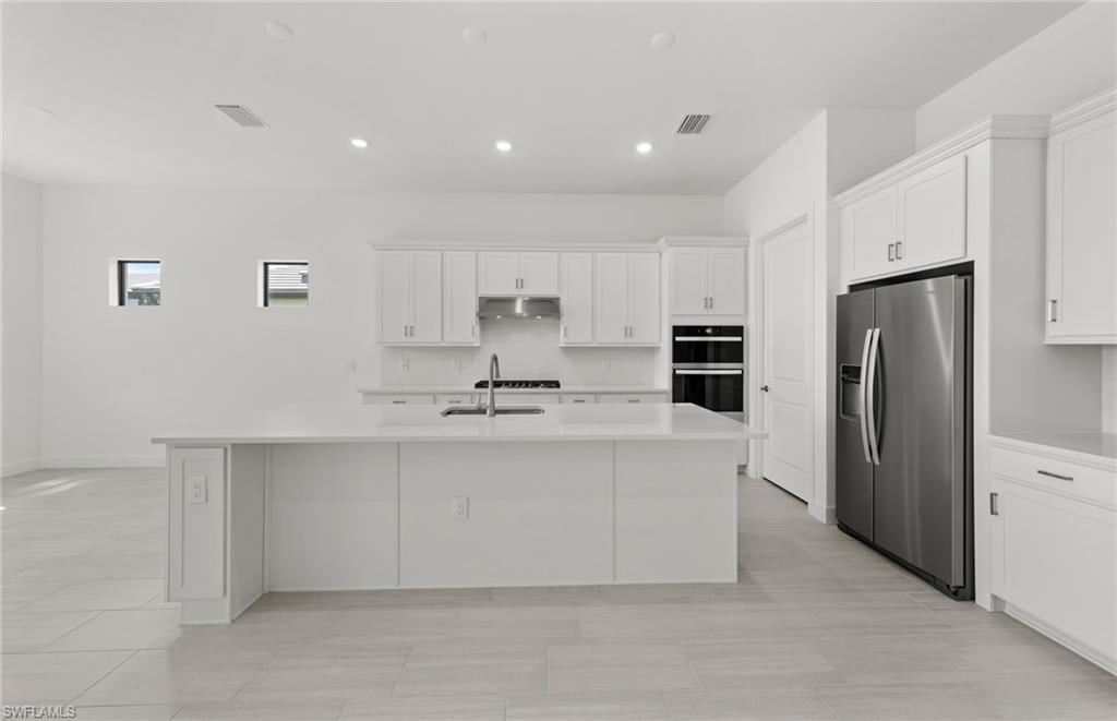 2012 Don Benito Way Naples, FL 34120 - Photo 4 of 29