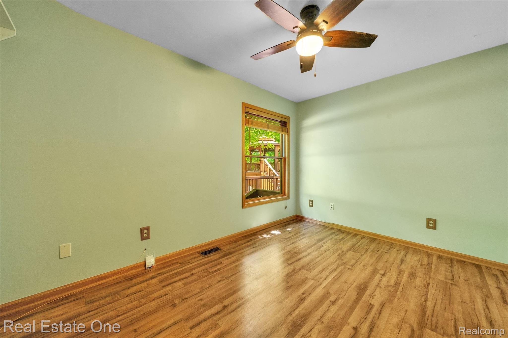 3415 Rafferty Drive Howell, MI 48843 - Photo 18 of 59 021-3415 Rafferty-Windowstill Real Estate Photography-21.jpg