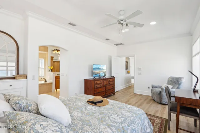 a black and white photo of a refrigerator