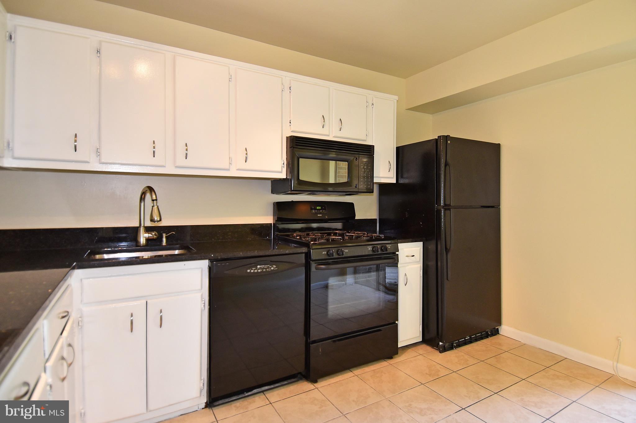 3337 Claridge Court Silver Spring, MD 20902 - Photo 14 of 29 Kitchen