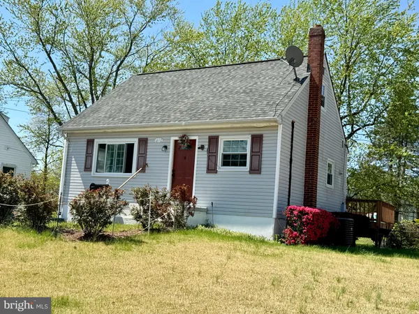 $399,999 | 14110 Mt Pleasant Drive, Woodbridge, VA 22191