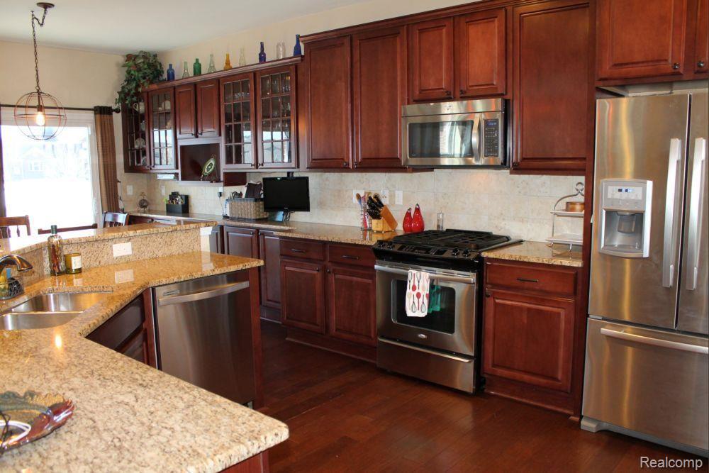 2459 Barkhill Road Canton, MI 48188 - Photo 13 of 62 IMG_7163.jpg