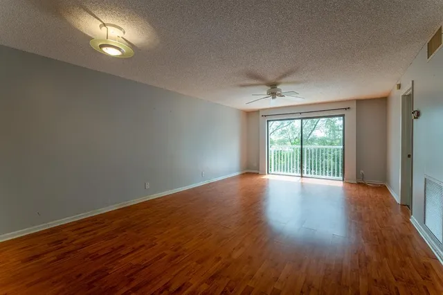 $1,950 | 5951 Northeast 14th Lane, Unit 308N, Fort Lauderdale, FL 33334