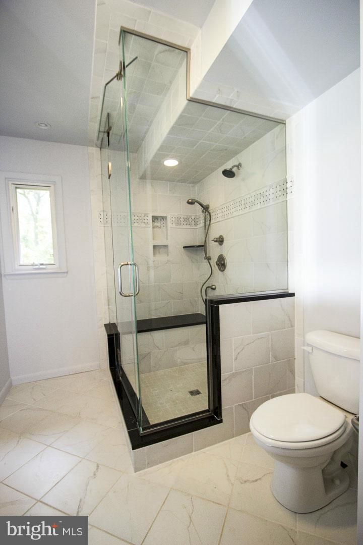 10816 Hudson Road Owings Mills, MD 21117 - Photo 11 of 23 Bath (Master)