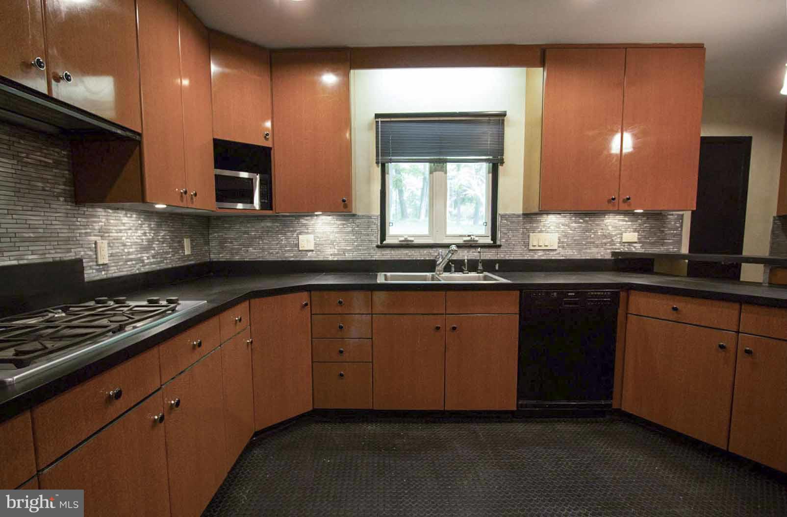 10816 Hudson Road Owings Mills, MD 21117 - Photo 7 of 23 Kitchen