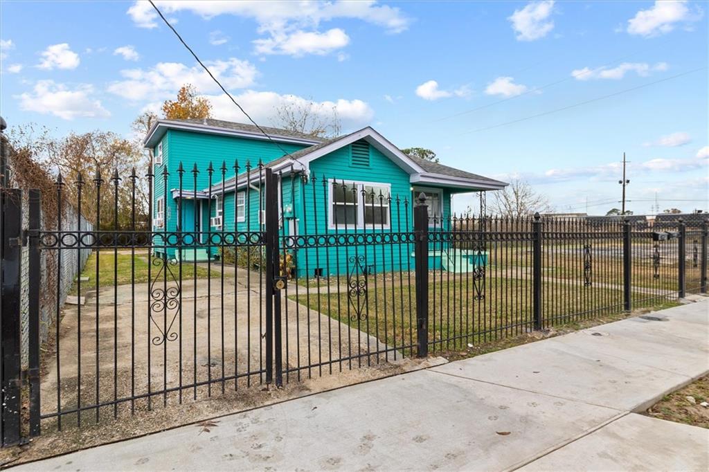 3018 North Rocheblave Street New Orleans, LA 70117 - Photo 4 of 31