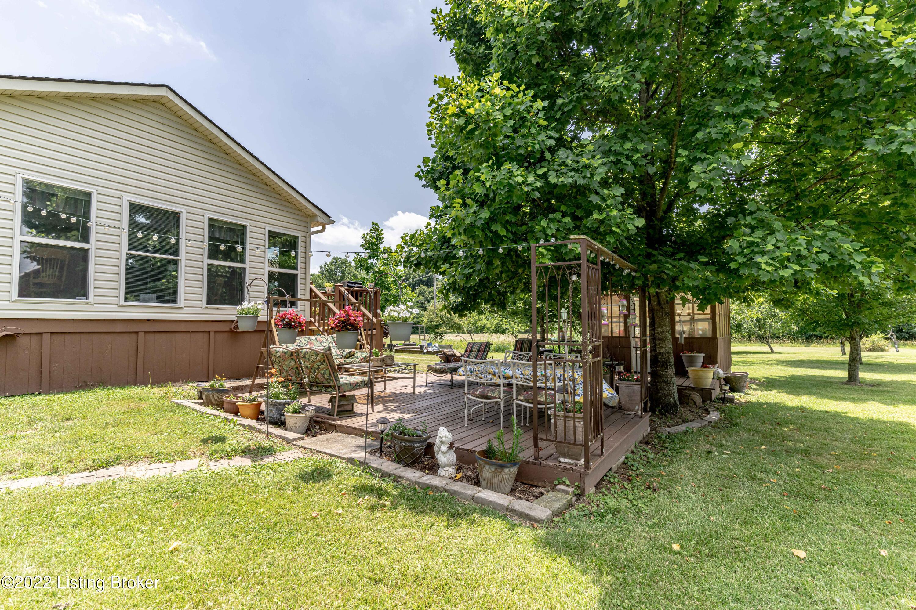 1936 Beech Grv Road Shepherdsville, KY 40165 - Photo 37 of 83 DSC03293