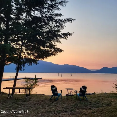 $4,100,000 | 145 Cedar Drive, Clark Fork, ID 83811