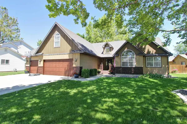 $590,000 | 452 Bitterbrush Avenue, Nampa, ID 83686