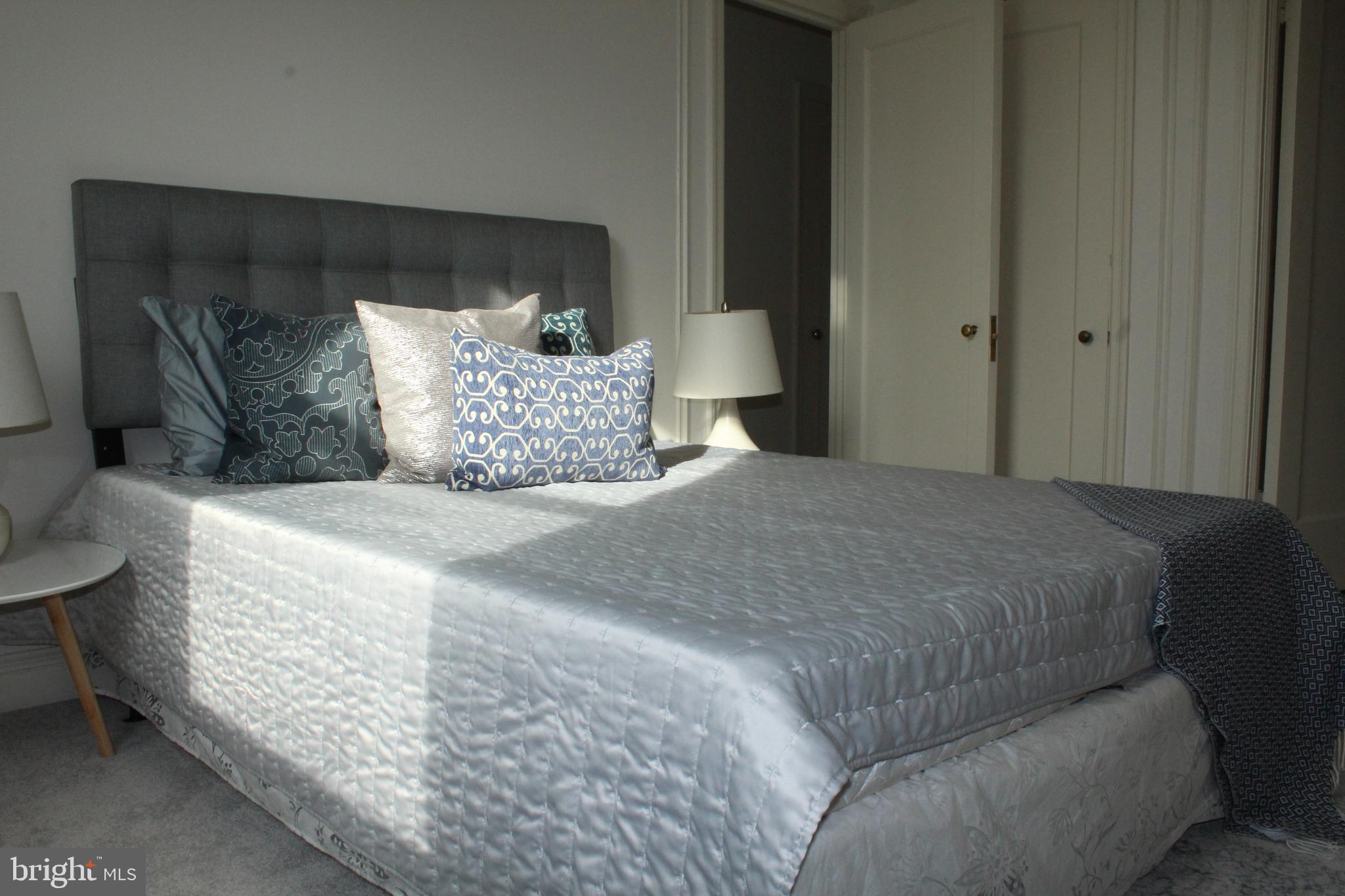 2031 Locust Street, Unit 302 Philadelphia, PA 19103 - Photo 9 of 19