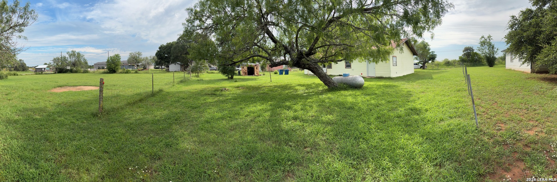 1920 Sutherland Springs Road Floresville, TX 78114 - Photo 7 of 18