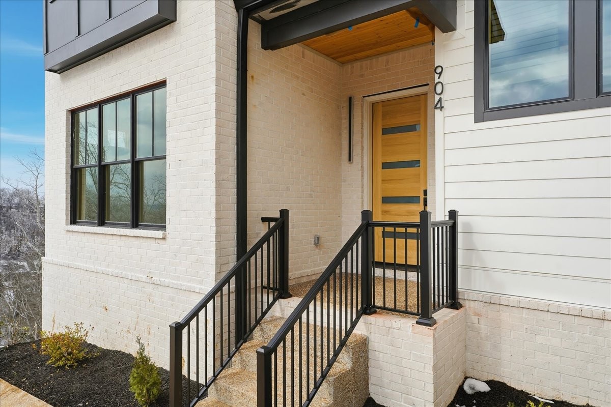 904 Spring Ridge Court Nashville, TN 37221 - Photo 3 of 82 Gallery Image 3