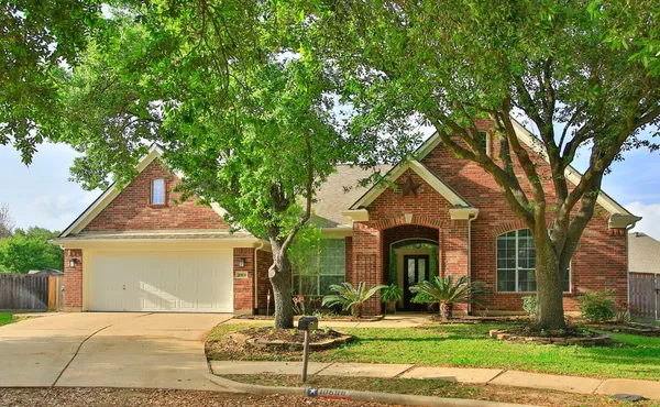 $450,000 | 10606 Steppinstone Court, Spring, TX 77379