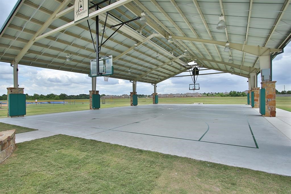 10606 Steppinstone Court Spring, TX 77379 - Photo 8 of 13 Basketball/pickleball court