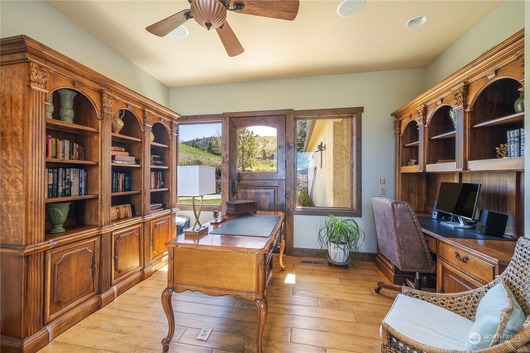 105 Dove Hollow Road Chelan, WA 98816 - Photo 28 of 40 Gallery Image 28