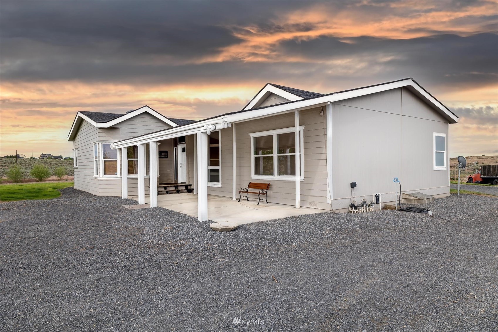 12439 Dodson Road Northwest Ephrata, WA 98823 - Photo 1 of 25 Gallery Image 1
