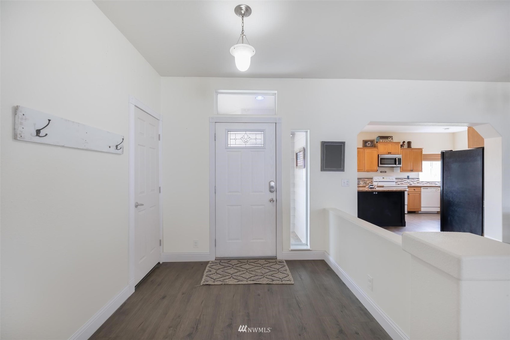 12439 Dodson Road Northwest Ephrata, WA 98823 - Photo 4 of 25 Gallery Image 4