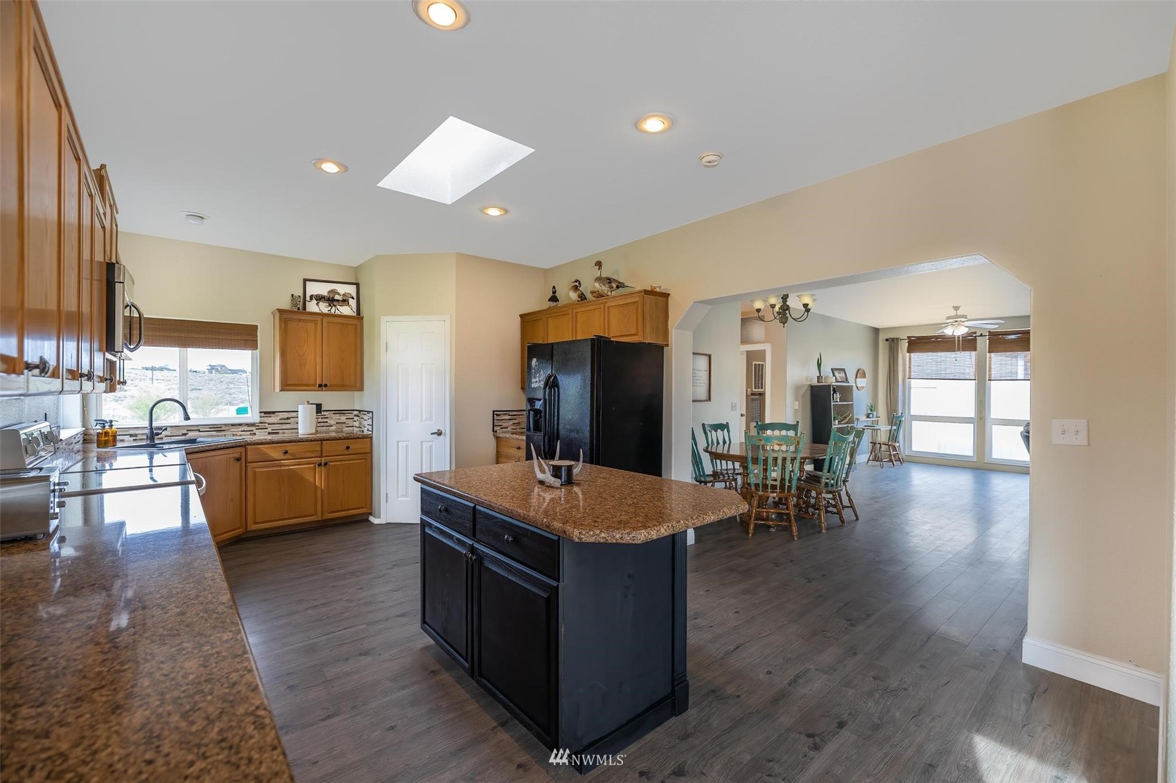 12439 Dodson Road Northwest Ephrata, WA 98823 - Photo 9 of 25 Gallery Image 9