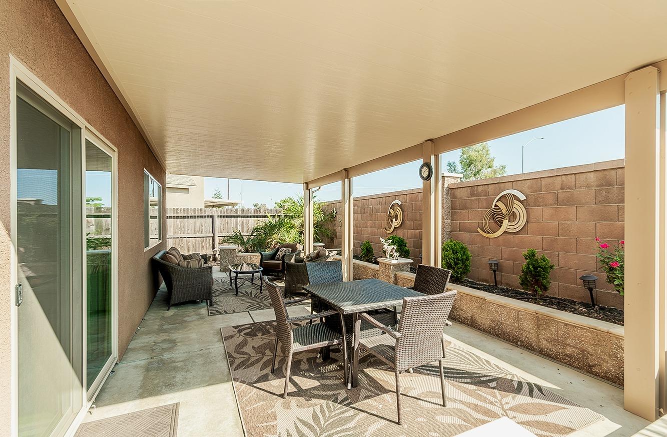 2043 North Soledad Avenue Clovis, CA 93619 - Photo 30 of 33 a living room with furniture