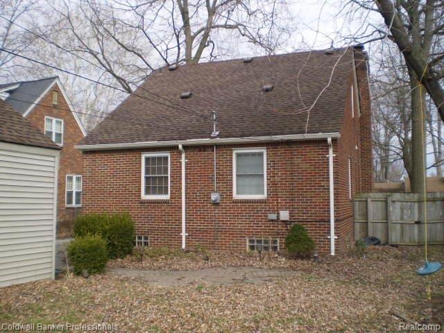 3581 Kenmore Road Berkley, MI 48072 - Photo 12 of 14 Backyard View