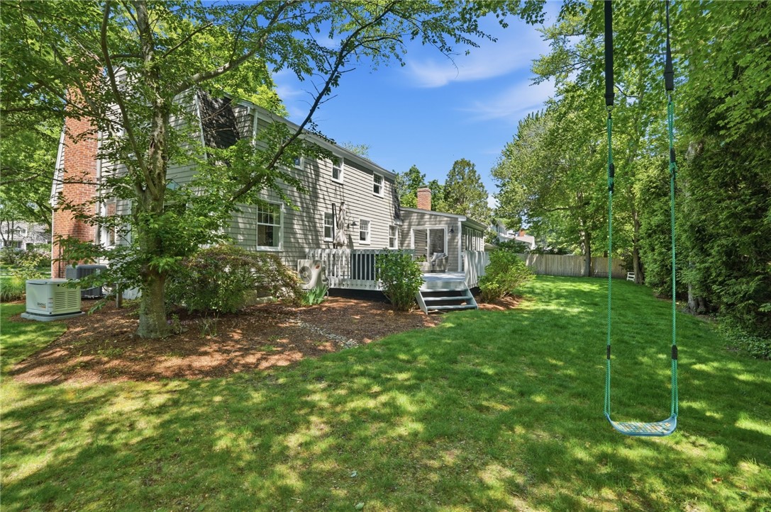 24 Wildflower Road Barrington, RI 02806 - Photo 47 of 50