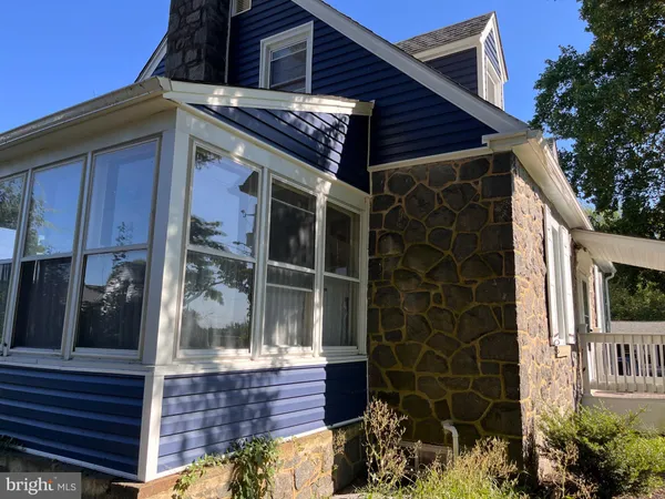 $368,500 | 805 Highland Avenue, Wilmington, DE 19808