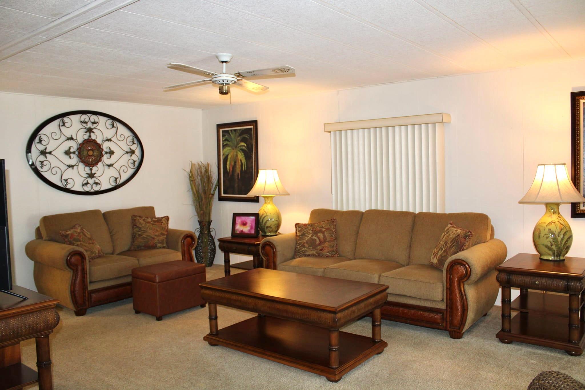 164 Camino Del Rio Port St. Lucie, FL 34952 - Photo 3 of 26 Living Rm