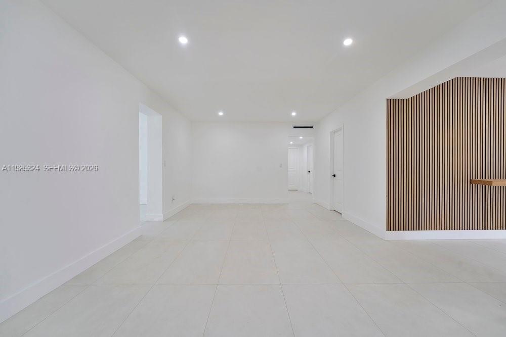 4053 Southwest 8th Street Plantation, FL 33317 - Photo 11 of 39