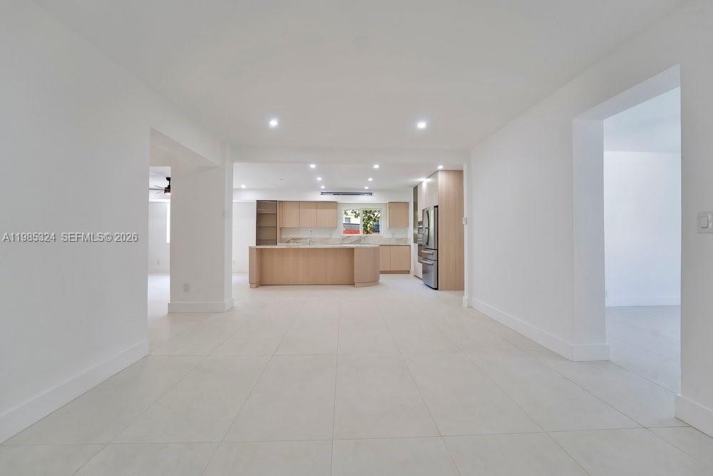 4053 Southwest 8th Street Plantation, FL 33317 - Photo 12 of 39